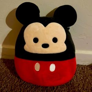 Tag here but it fell off it will come with it it’s a Mickey Mouse 5 in squish